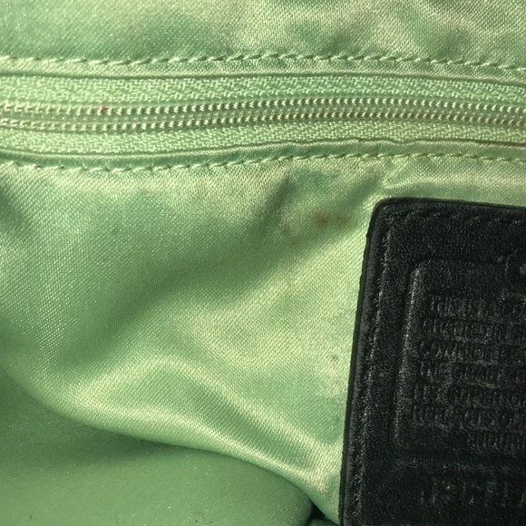 Authentic Coach black pebbled leather purse - Picture 6 of 6